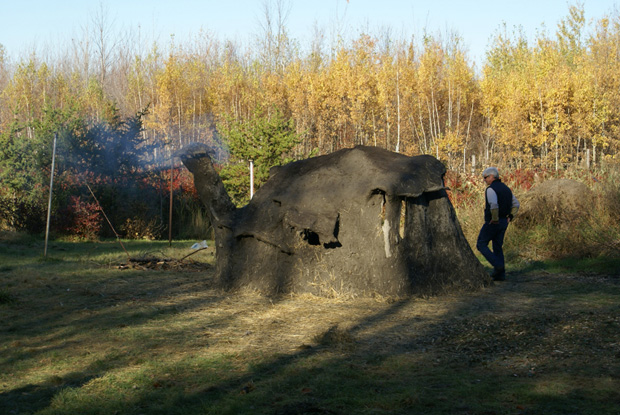Christopher Varady-Szabo Sculpture " La maison du thé" Mont St Hilaire, Québec, Canada. 2008 